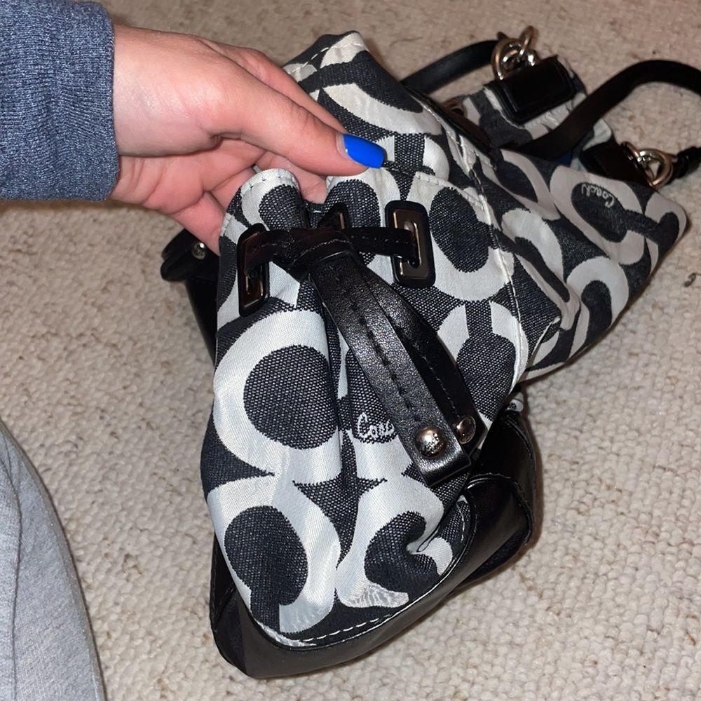 Coach Patterned Small Purse! - image 3